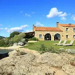 Domaine De Murtoli 5*