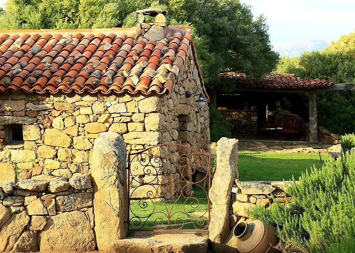 Otel Domaine De Murtoli